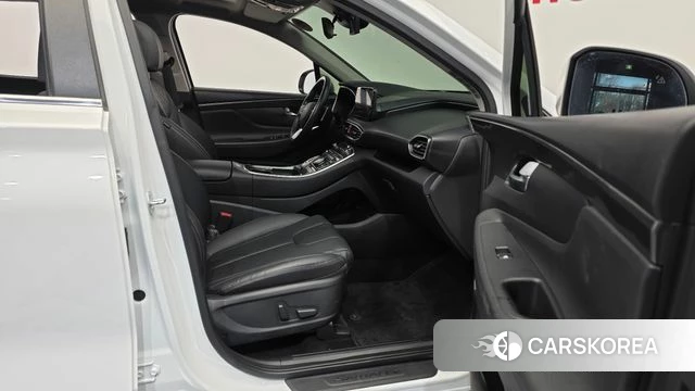 Hyundai The New Santa Fe 2023 Белый из Кореи, фото 2