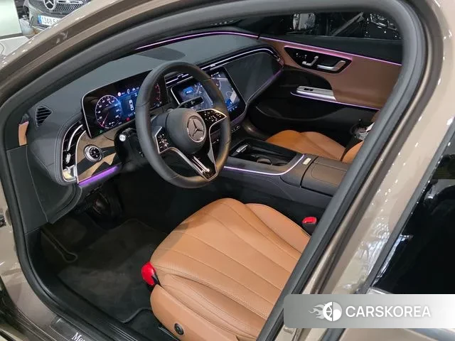 Mercedes-Benz E-Class W214 2025 Песочный из Кореи, фото 2