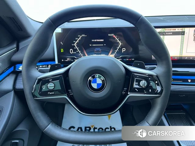BMW 5 series 2025 Черный из Китая, фото 2