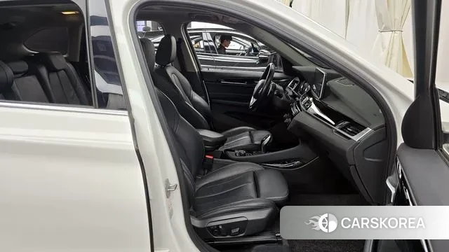 BMW X1 (F48) 2019 Белый из Кореи, фото 2