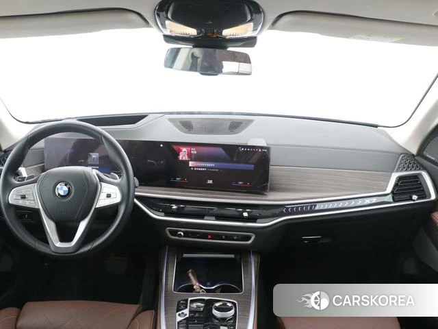 BMW X7 2023 Черный из Китая, фото 2
