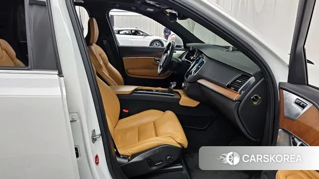 Volvo XC90 second Generation 2019 Белый из Кореи, фото 2