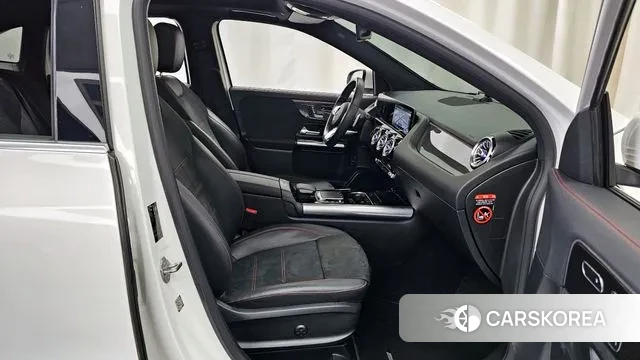 Mercedes-Benz GLA - Class H247 2020 Белый из Кореи, фото 2