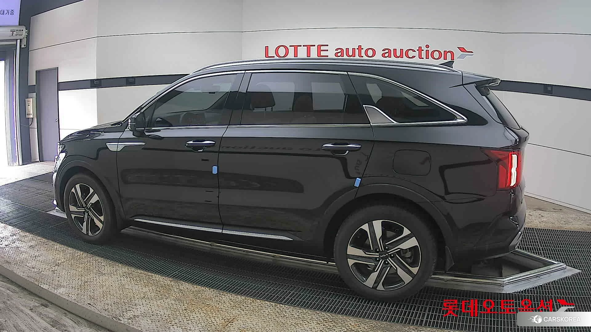 Kia Sorento Hybrid 2022 Черный из Кореи, фото 2