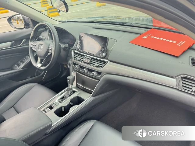 Honda Accord 2021 Серебристо-серый из Китая, фото 2