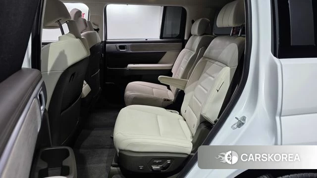 Hyundai Santa Fe (MX5) 2023 Белый из Кореи, фото 2