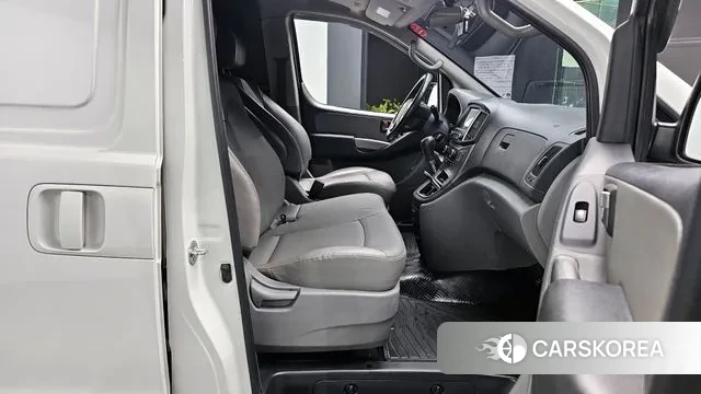 Hyundai The New Grand Starex 2019 Белый из Кореи, фото 2