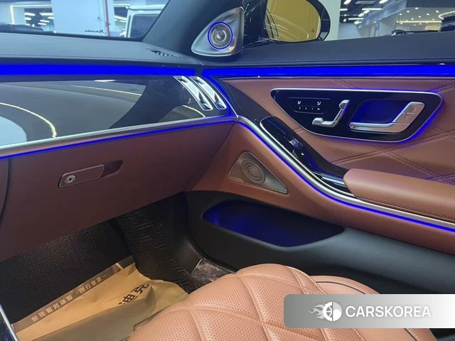 Mercedes-Benz Maybach S-class 2024 Черный из Китая, фото 2