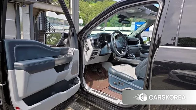 Ford F150 2022 Черный из Кореи, фото 2