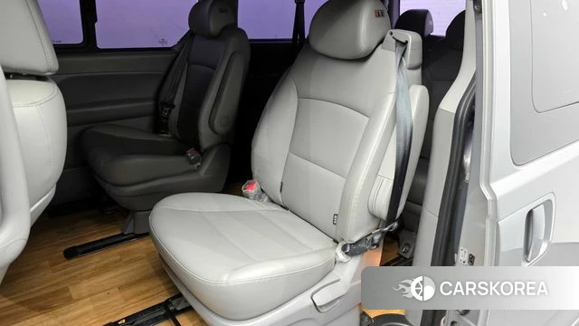 Hyundai The New Grand Starex 2019 Серебряный из Кореи, фото 2