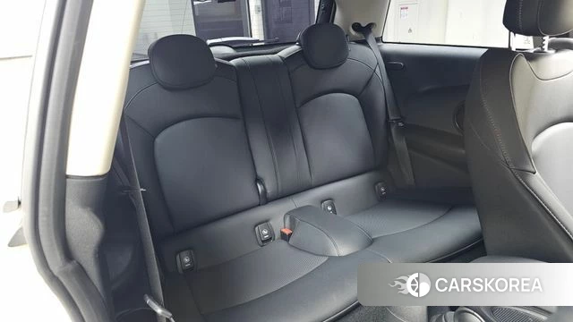 Mini Cooper 2022 Жемчужный цвет из Кореи, фото 2