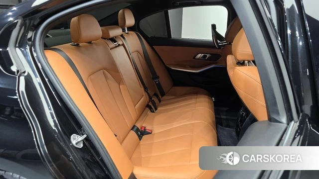 BMW 3 Series (G20) 2022 Черный из Кореи, фото 2