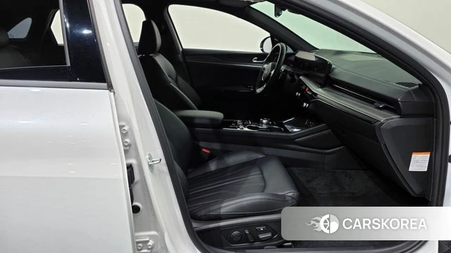 Kia The New K5 Hybrid 3rd generation 2025 Белый из Кореи, фото 2