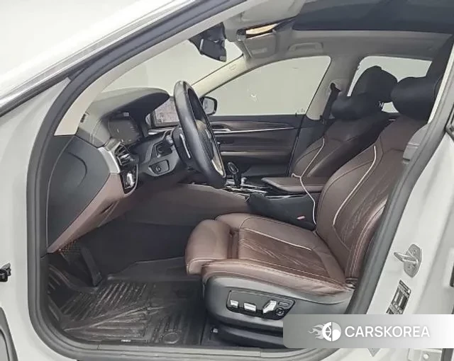 BMW 6 Series GT (G32) 2022 Белый из Кореи, фото 2