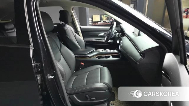 Genesis GV70 2022 Черный из Кореи, фото 2