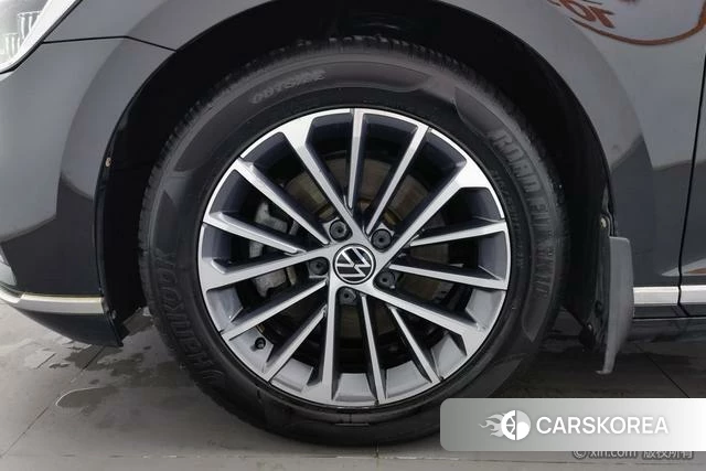Volkswagen Magotan 2021 Черный из Китая, фото 2