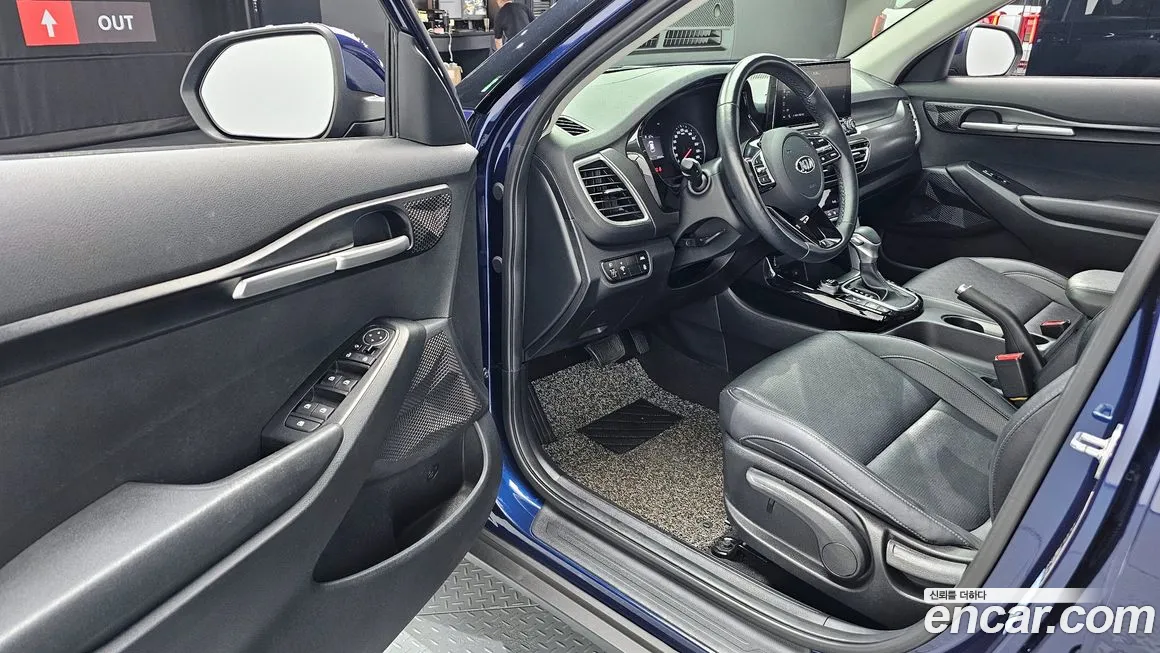 Kia Seltos 2020 Синий из Кореи, фото 2