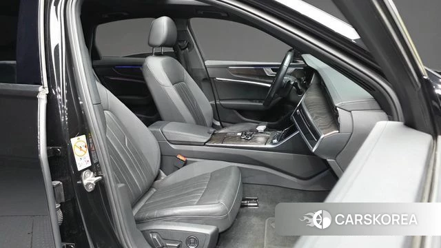 Audi A6 (C8) 2020 Черный из Кореи, фото 2