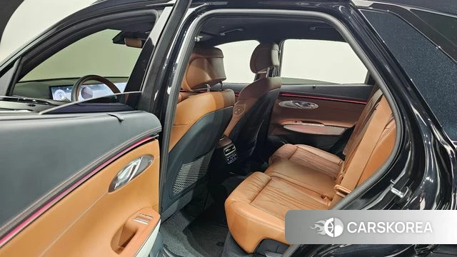 Genesis GV70 2025 Черный из Кореи, фото 2