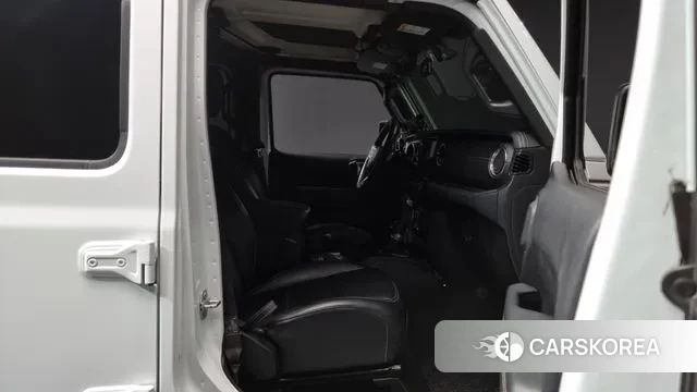 Jeep Wrangler (JL) 2018 Белый из Кореи, фото 2