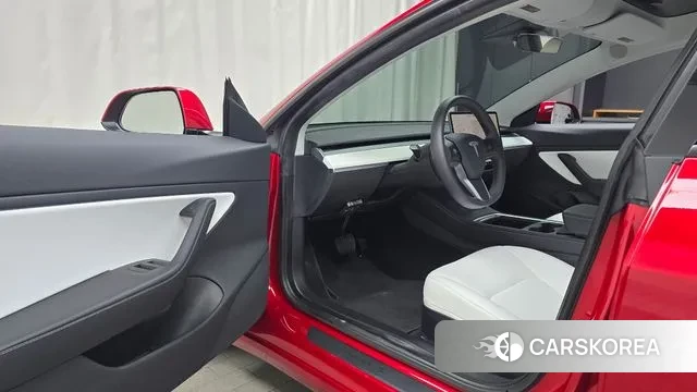 Tesla Model 3 2021 Красный из Кореи, фото 2