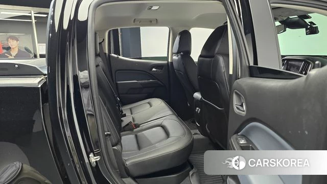 Chevrolet (GM Daewoo) Real New Colorado 2022 Черный из Кореи, фото 2