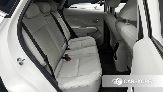 Hyundai Kona Hybrid (SX2) 2024 Белый из Кореи, фото 2