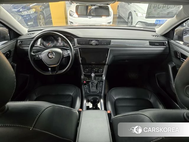 Volkswagen Passat 2018 Шампань из Китая, фото 2