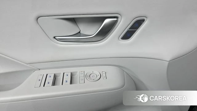Hyundai Kona (SX2) 2023 Черный из Кореи, фото 2