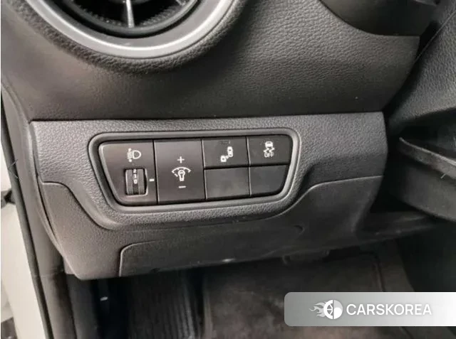 Kia The New K3 2nd generation 2021 Белый из Кореи, фото 2