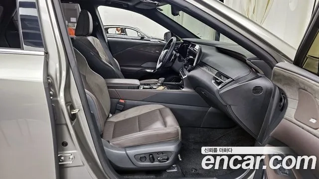 Lexus RX450h + 5th generation 2024 Песочный из Кореи, фото 2