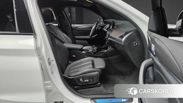 BMW X4 (G02) 2023 Белый из Кореи, фото 2