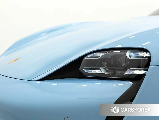 Porsche Taycan 2022 Небесно-голубой из Кореи, фото 2