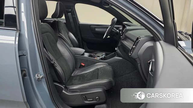 Volvo XC40 2021 Синий из Кореи, фото 2