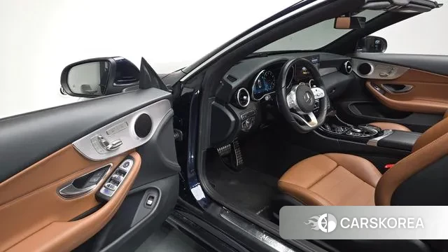 Mercedes-Benz C-Class W205 2020 Синий из Кореи, фото 2