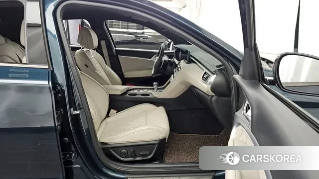 Genesis The New G70 2023 Синий из Кореи, фото 2