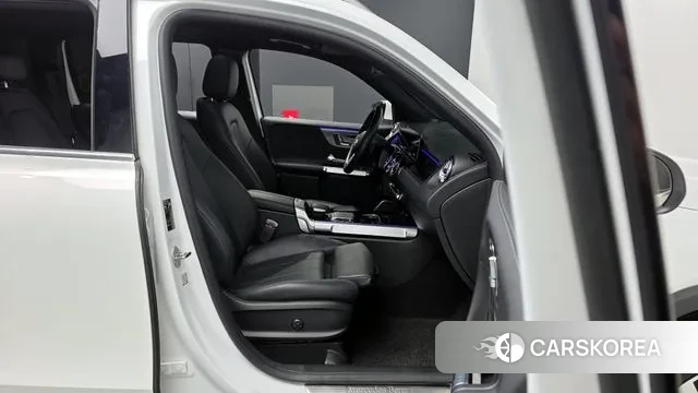 Mercedes-Benz GLB-Class X247 2023 Белый из Кореи, фото 2