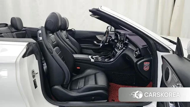 Mercedes-Benz C-Class W205 2018 Белый из Кореи, фото 2