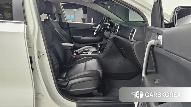 Kia Sportage The Bold 2018 Белый из Кореи, фото 2