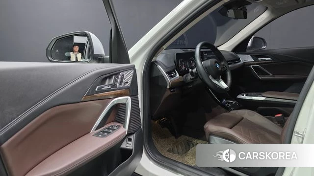 BMW X1 (U11) 2024 Белый из Кореи, фото 2