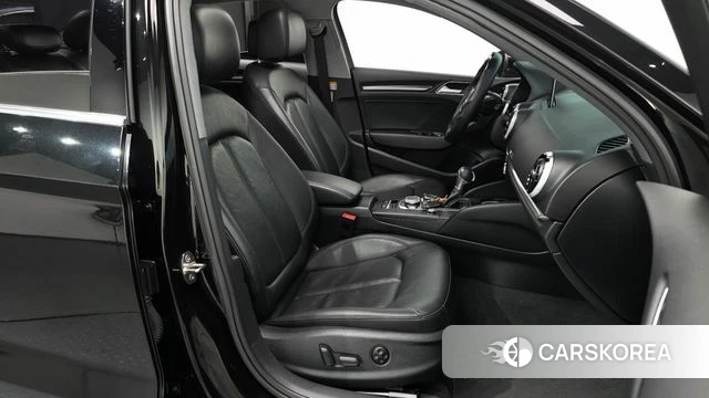 Audi New A3 2018 Черный из Кореи, фото 2