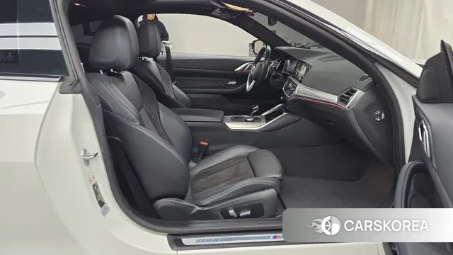 BMW 4 Series (G22) 2022 Белый из Кореи, фото 2