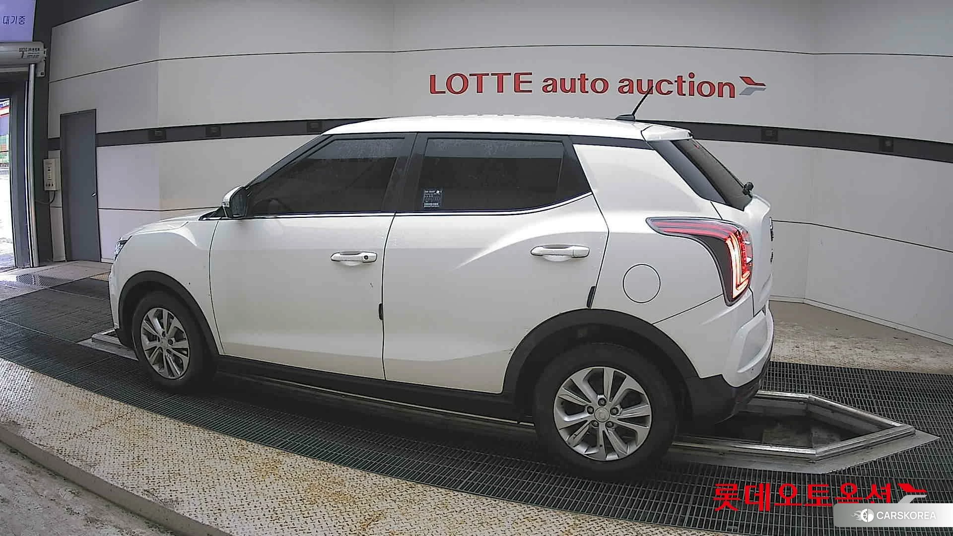 SsangYong Tivoli 2021 Grand White из Кореи, фото 2