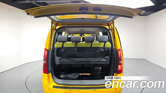 Hyundai The New Grand Starex 2018 Желтый из Кореи, фото 2