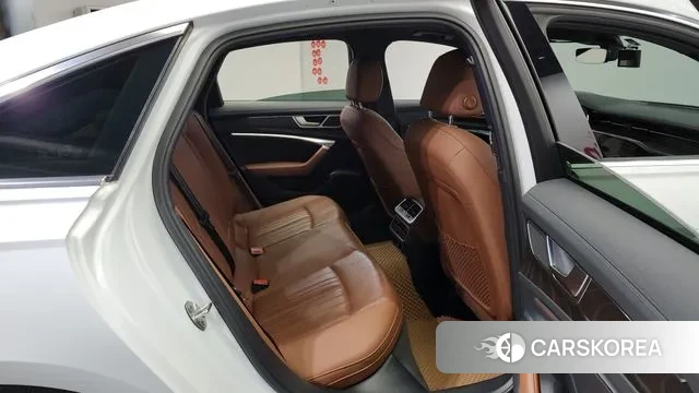 Audi A6 (C8) 2020 Белый из Кореи, фото 2