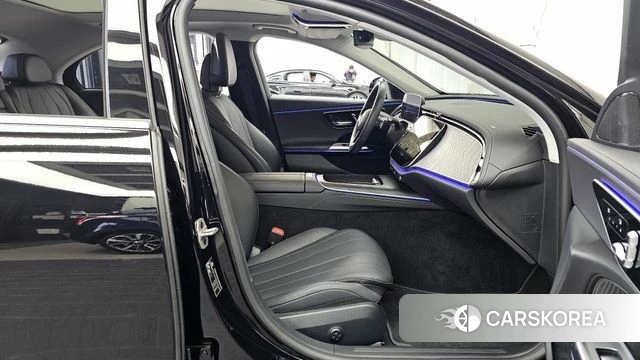 Mercedes-Benz E-Class W214 2024 Черный из Кореи, фото 2