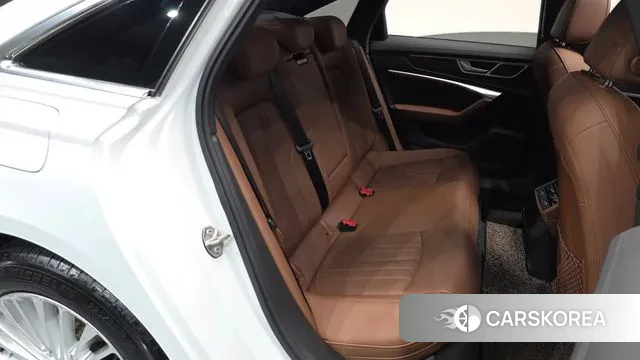 Audi A6 (C8) 2021 Белый из Кореи, фото 2