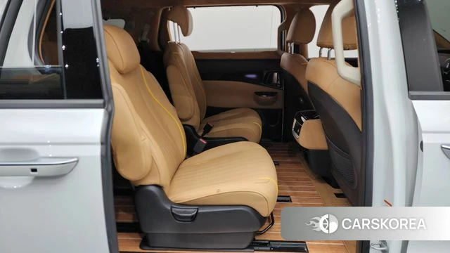 Kia Carnival 4th generation 2023 Белый из Кореи, фото 2