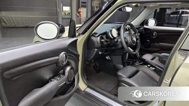 Mini Cooper 2020 Песочный из Кореи, фото 2