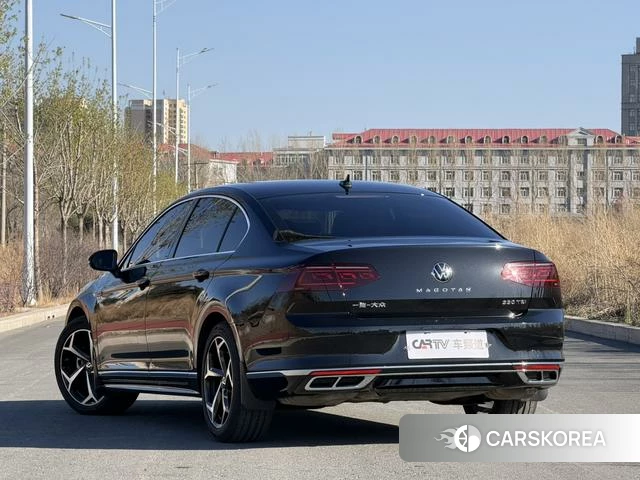 Volkswagen Magotan 2024 Черный из Китая, фото 2